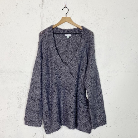 Susina Sweaters - Susina Boucle Chunky Knit V Neck Oversize Sweater 1X